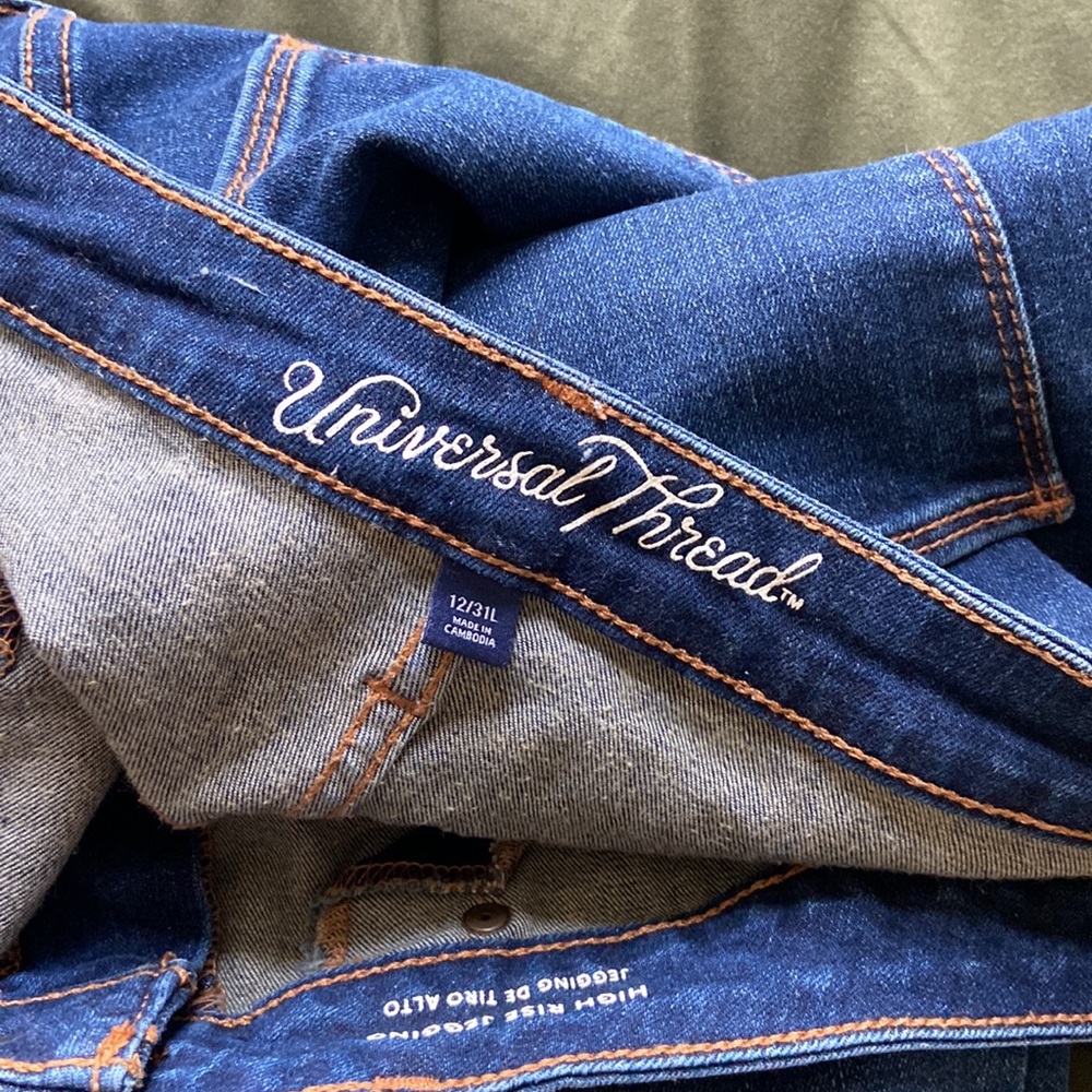 High Rise Skinny Jean - Picture 2 of 2